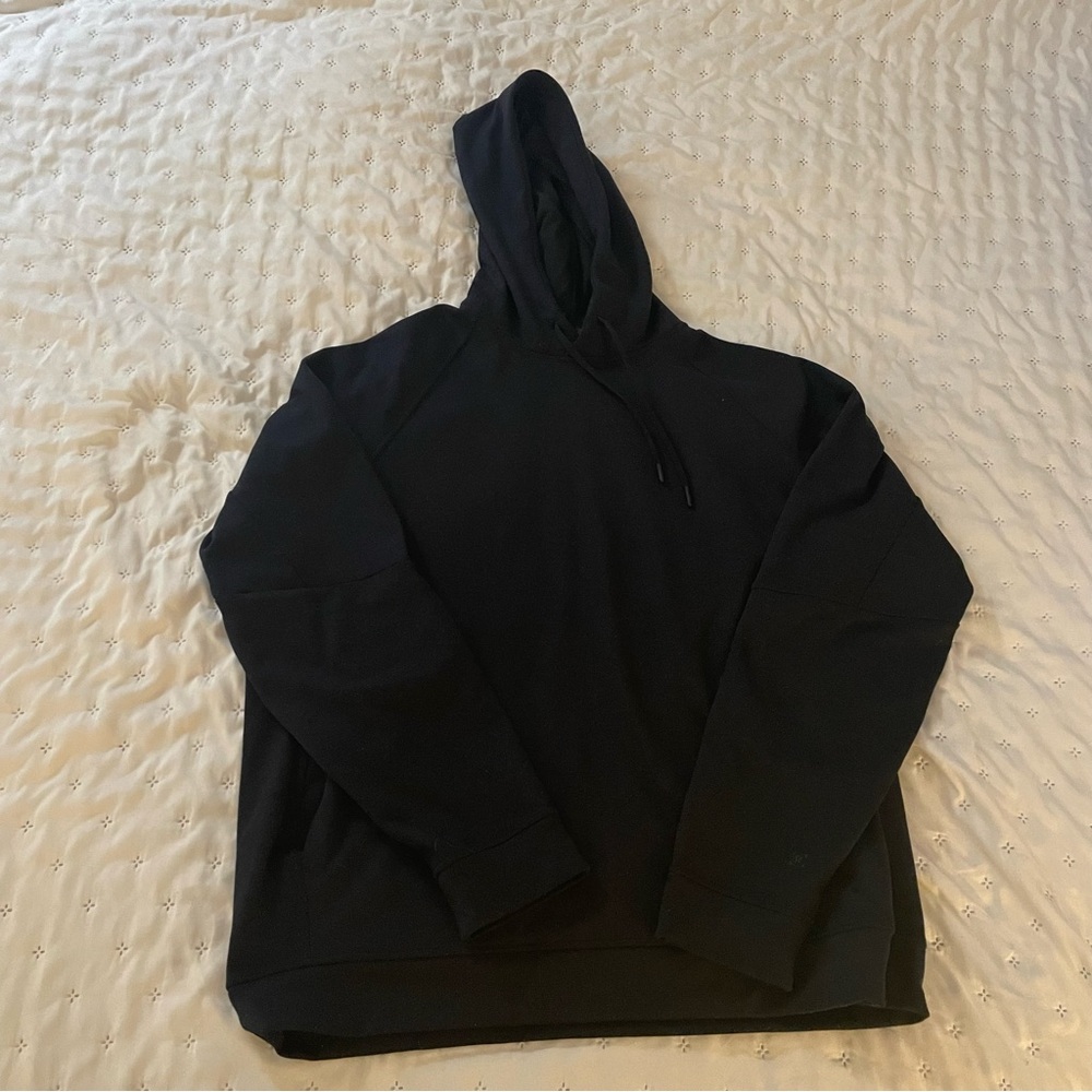 Lulu men’s sweatshirt